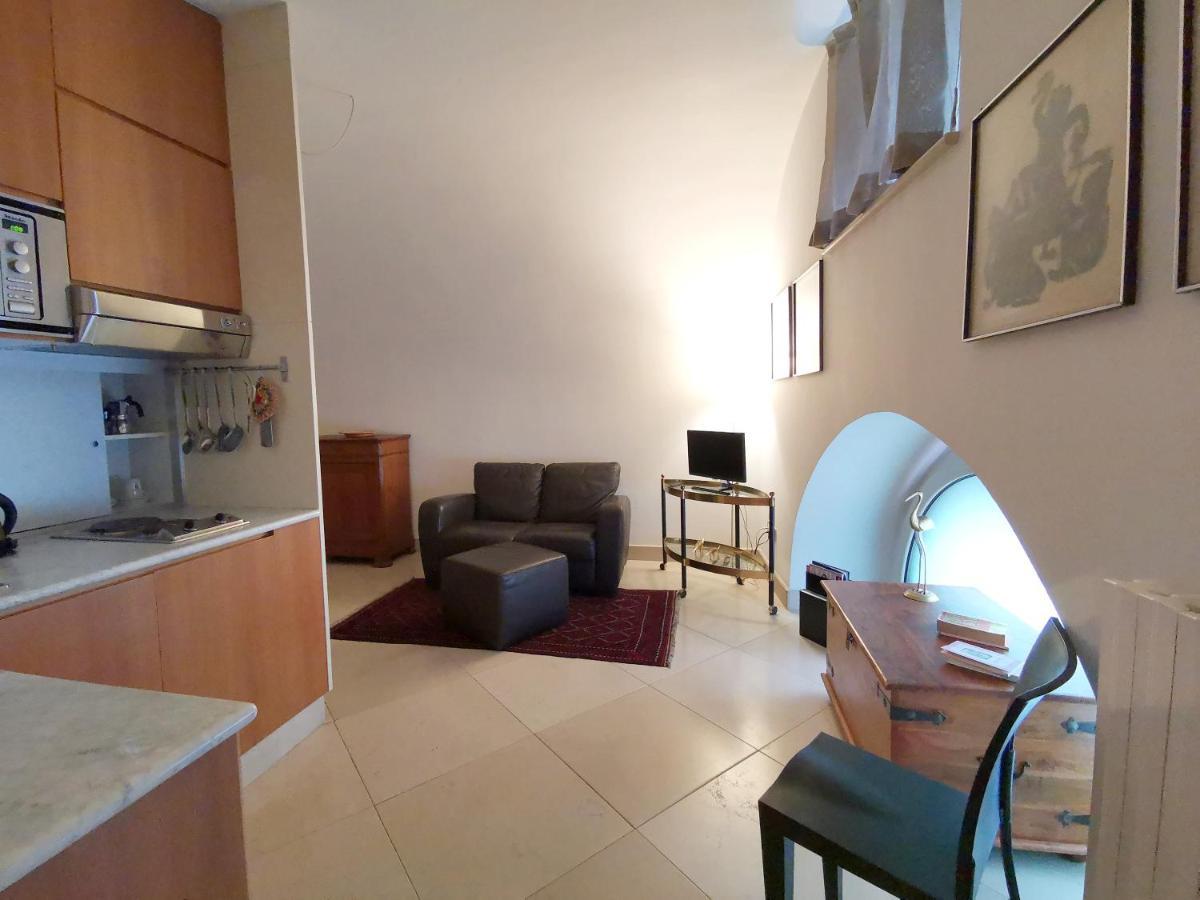 Scesa San Michele Apartment Bari Exterior photo
